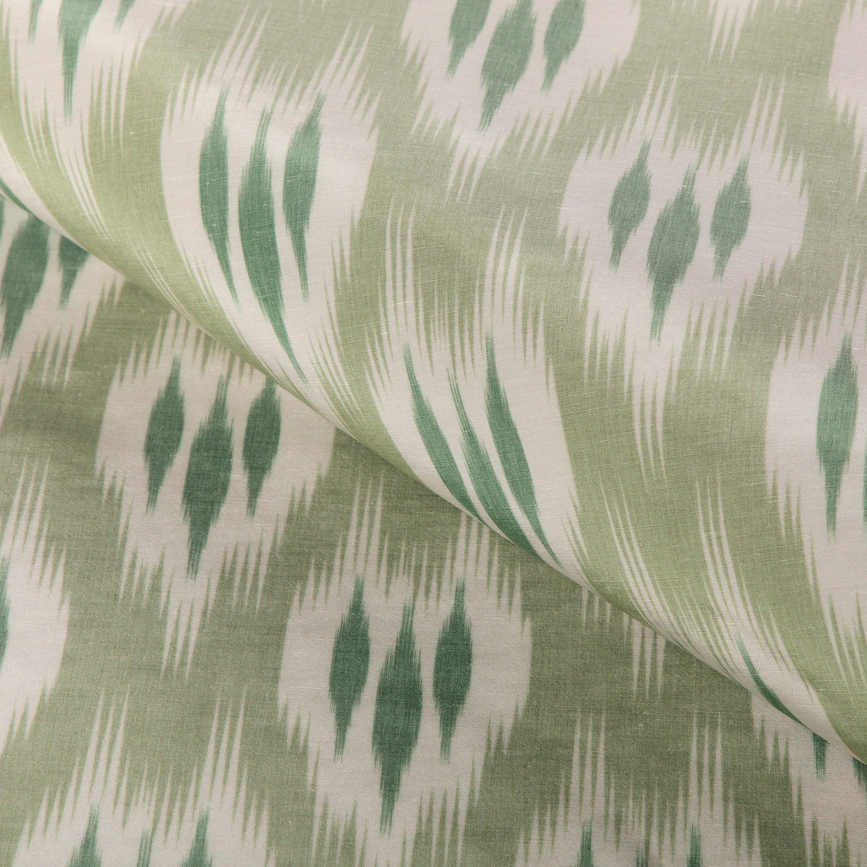 Lee Jofa CLARE PRINT MOSS Drapery Fabric