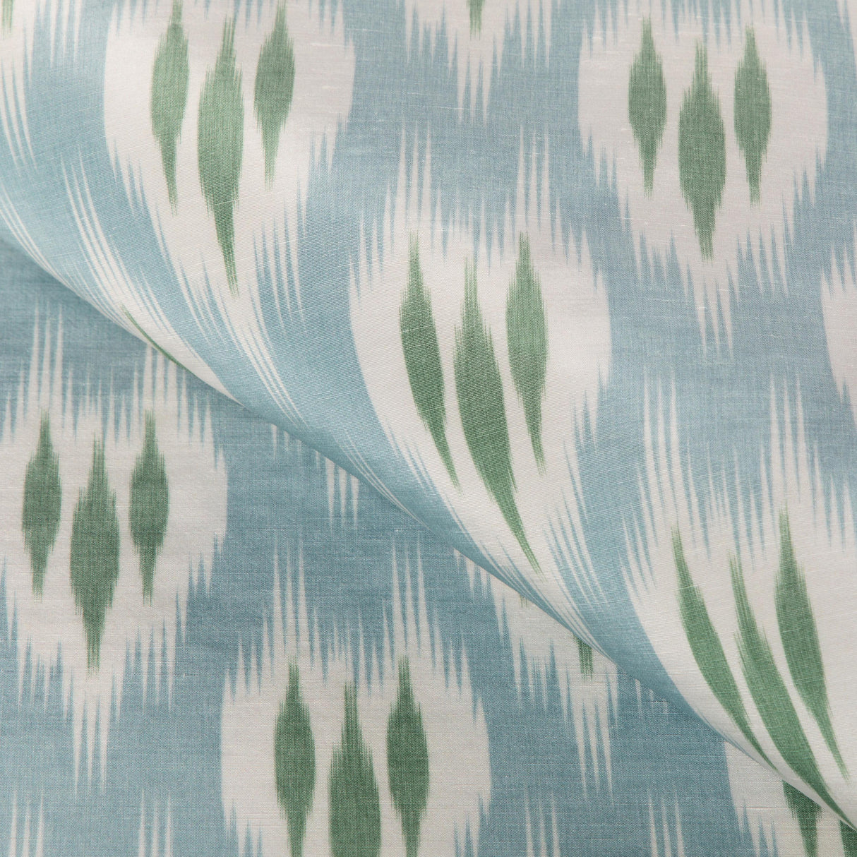 Lee Jofa CLARE PRINT SEA Drapery Fabric