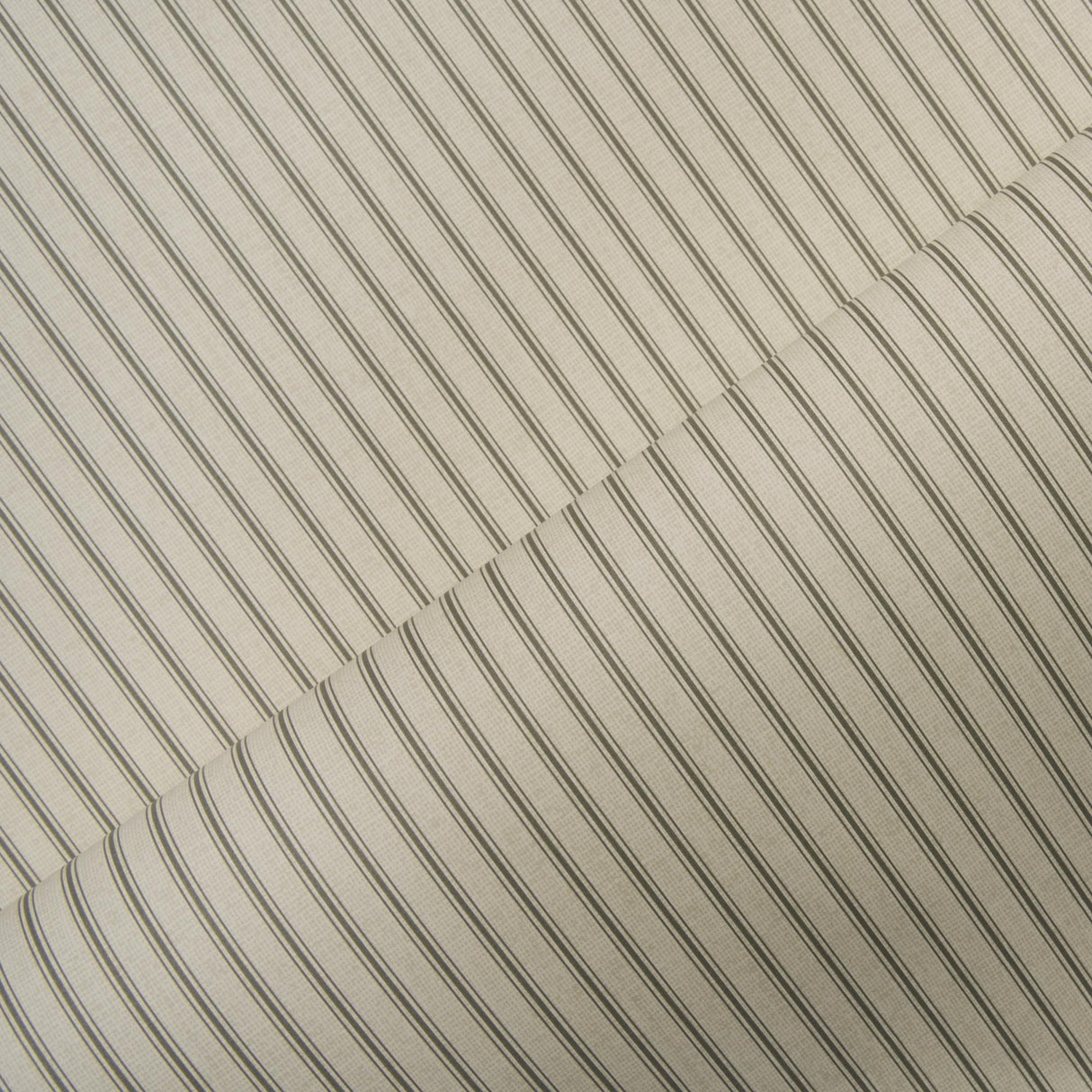 Andrew Martin TWINE STORM Wallpaper