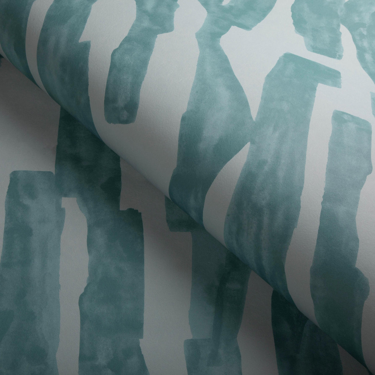 Lee Jofa INTARGIA PAPER AQUAMARINE Wallpaper