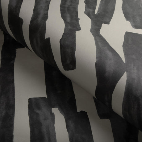 Lee Jofa INTARGIA PAPER RAVEN Wallpaper