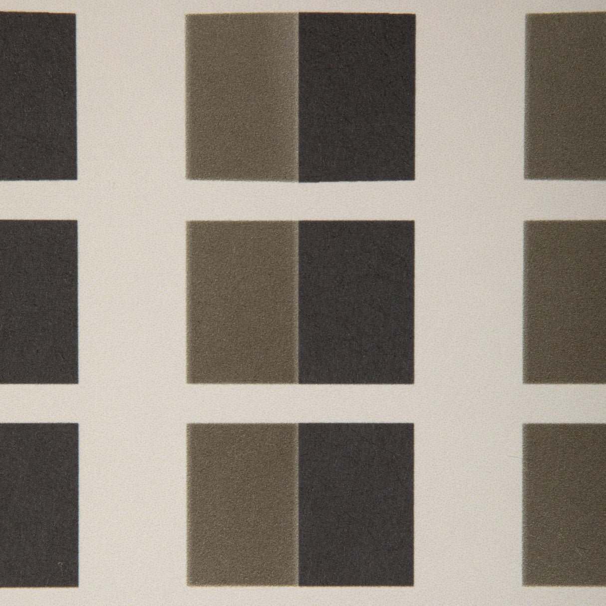 Lee Jofa REFRAKT PAPER OBSIDIAN Wallpaper