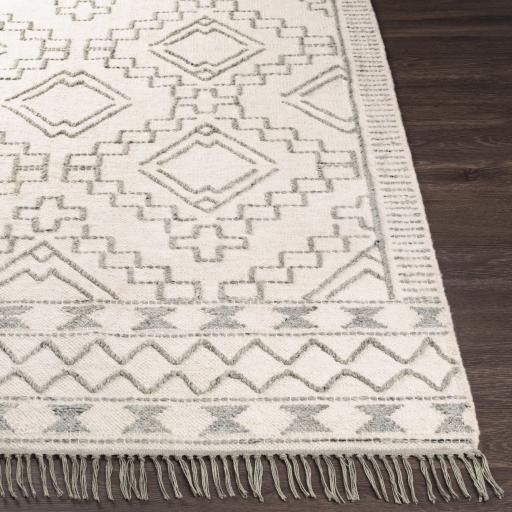 Surya Cheyenne CHY-2303 Black Cream 4' x 6' Rug