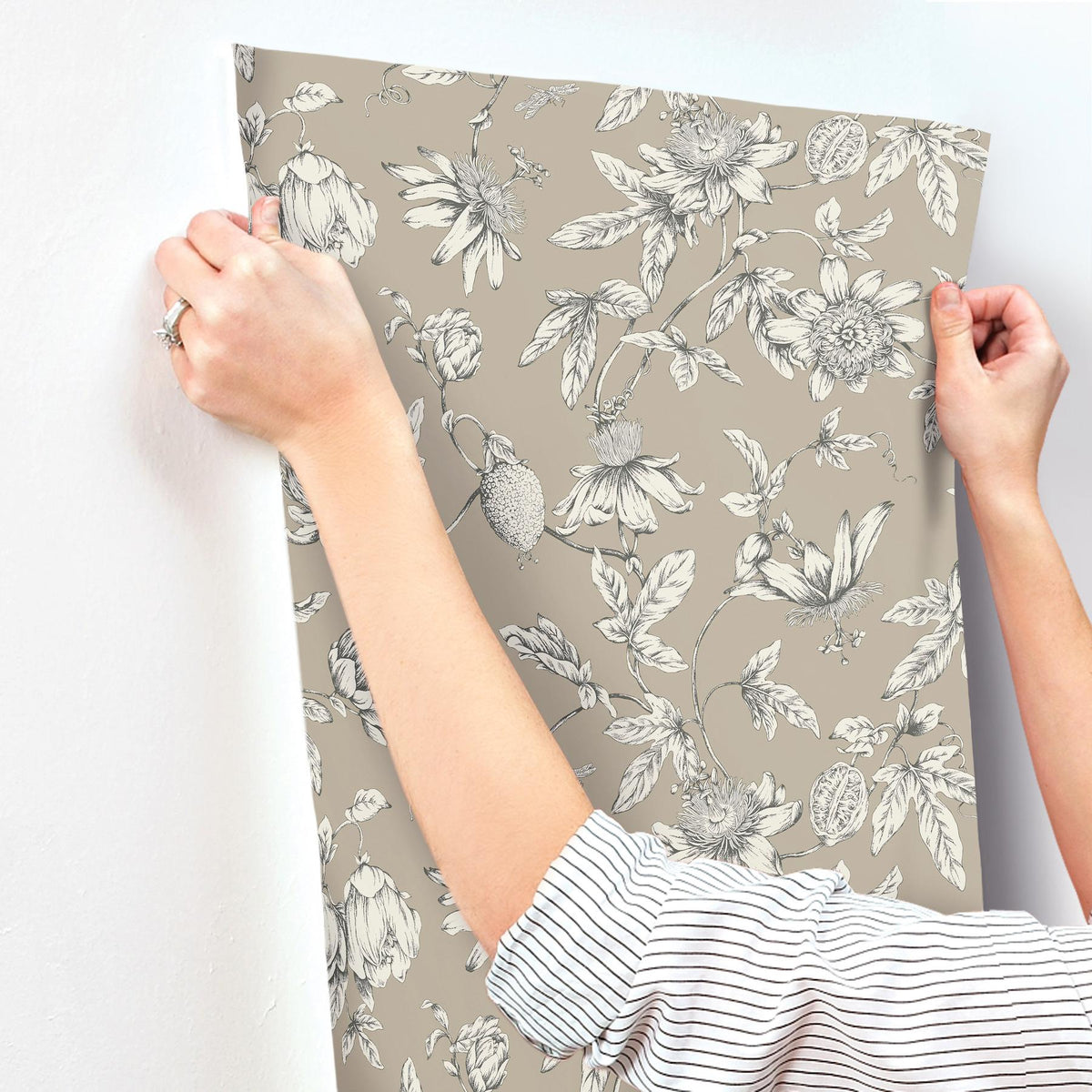York Wallcoverings Passion Flower Toile Linen Wallpaper – DecoratorsBest