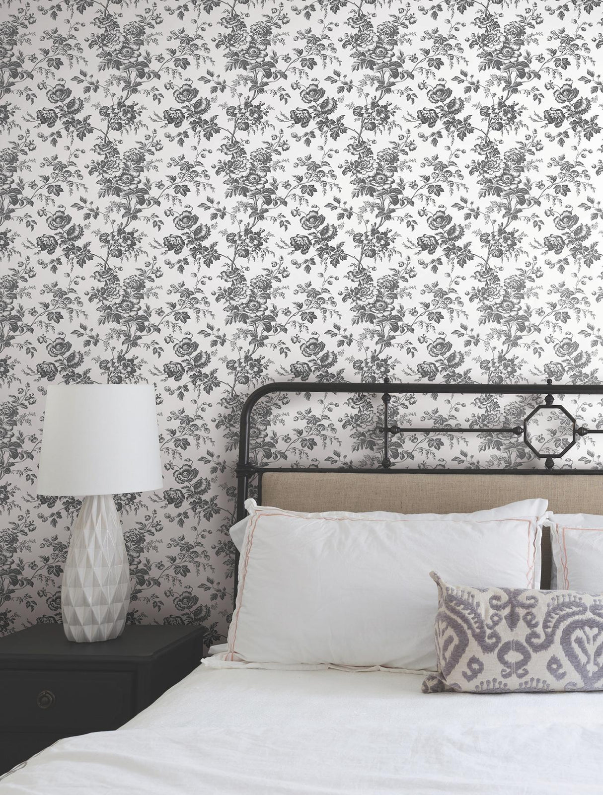 York Wallcoverings Anemone Toile Black Black Wallpaper