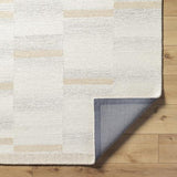Surya Max BOMX-2300 5' x 7'6" Rug
