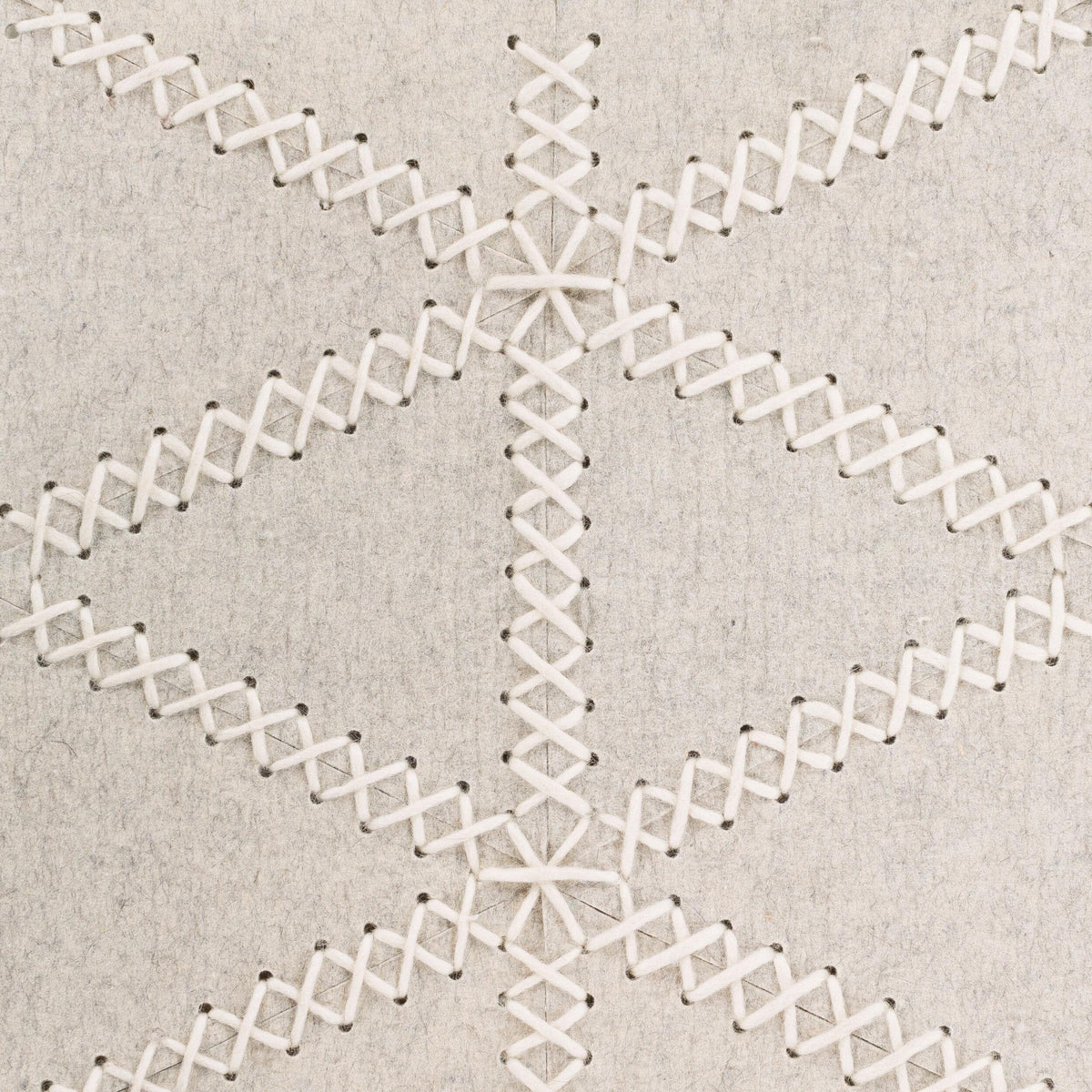 Surya Patch PTC-4001 2' x 3' Handmade Rug