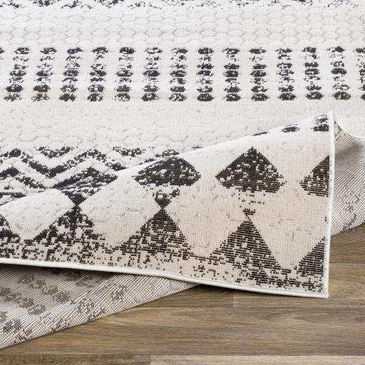 Surya Rafetus ETS-2351 5'3" x 7'7" Rug