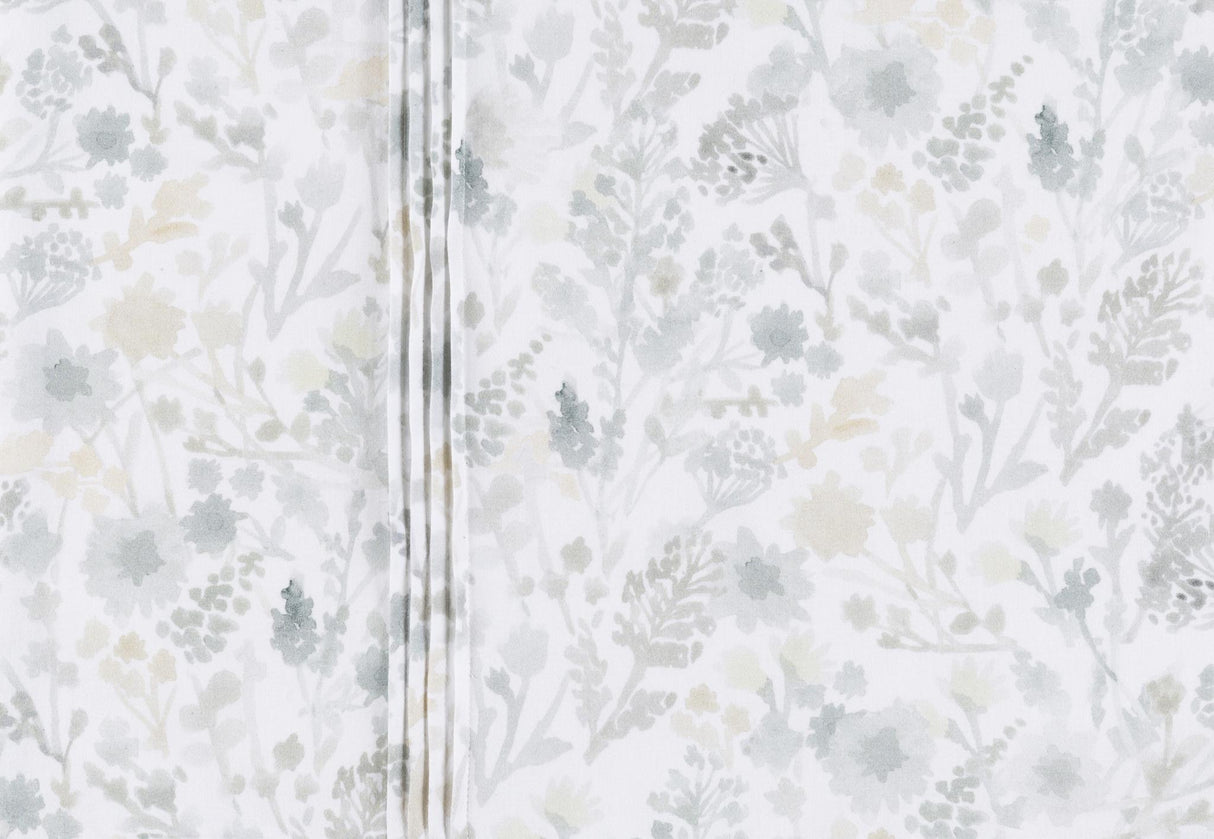 Surya Aria AIA-1001 26"H x 26"W Sham
