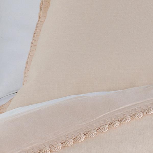 Surya Evelyn EVY-3004 72"W x 84"L x 15"DL BedSkirt