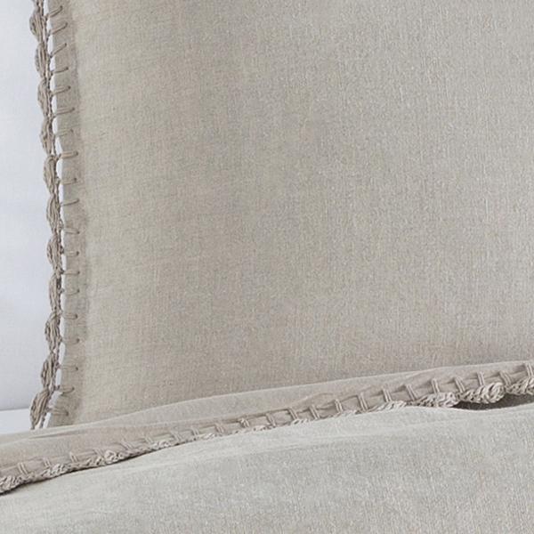 Surya Evelyn EVY-3005 20"H x 36"W Sham