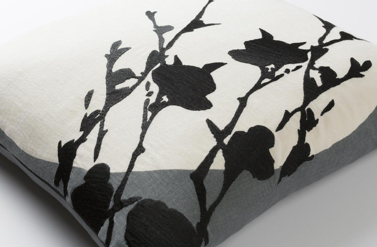 Surya Harvest Moon HR-001 22"L x 22"W Accent Pillow