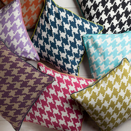 Surya Houndstooth SY-039 20"L x 20"W Pillow
