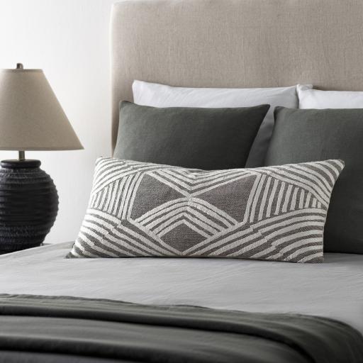 Surya Izie IZI-002 Black Wheat 14"H x 32"W Pillow Cover