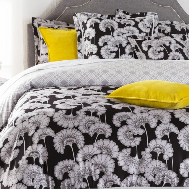 Surya Japanese Floral JFB-2002 26"H x 26"W Bedding