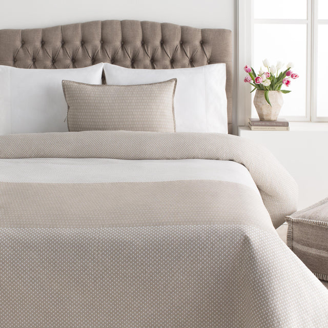 Surya Japiko JPK-1001 26"H x 26"W Bedding