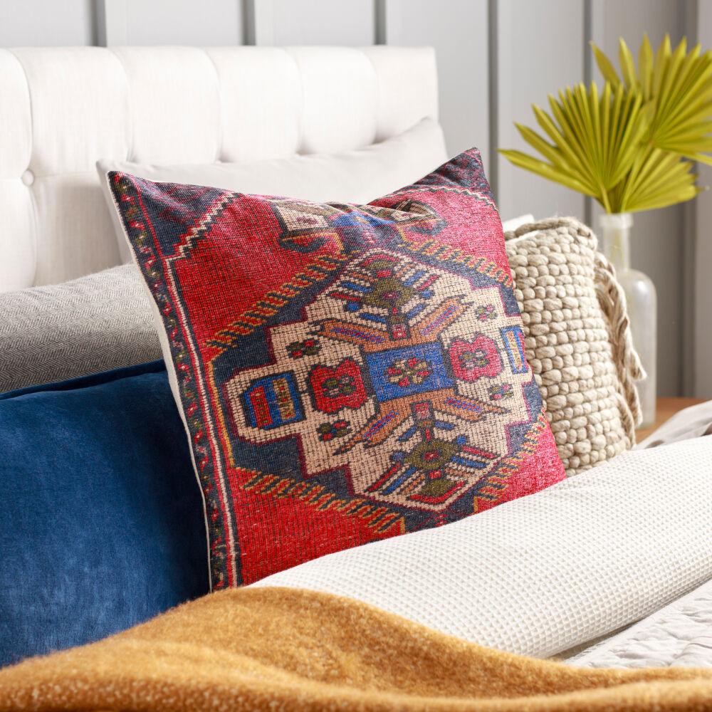 Surya Javed JVD-002 14"L x 22"W Pillow Cover