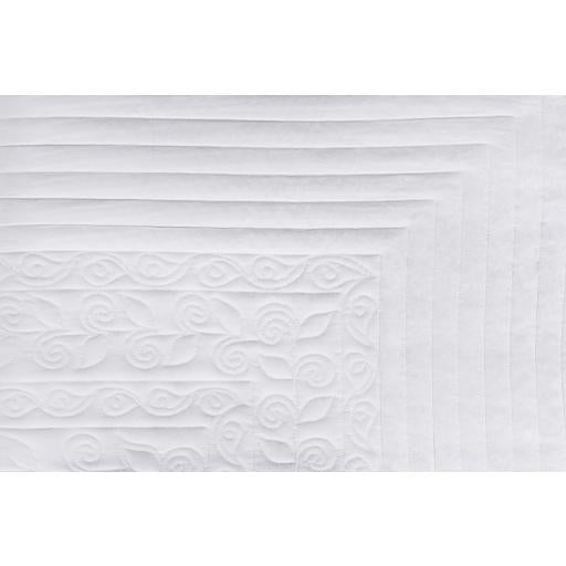 Surya Kiley KIE-2000 26"H x 26"W Bedding