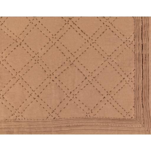 Surya Kojo KOJO-2002 88"W x 92"L Bedding