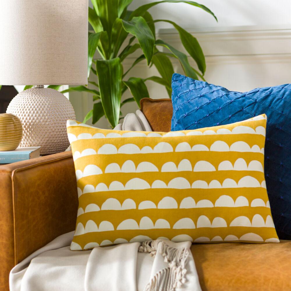 Surya Lachen LHN-002 18"L x 18"W Pillow Cover