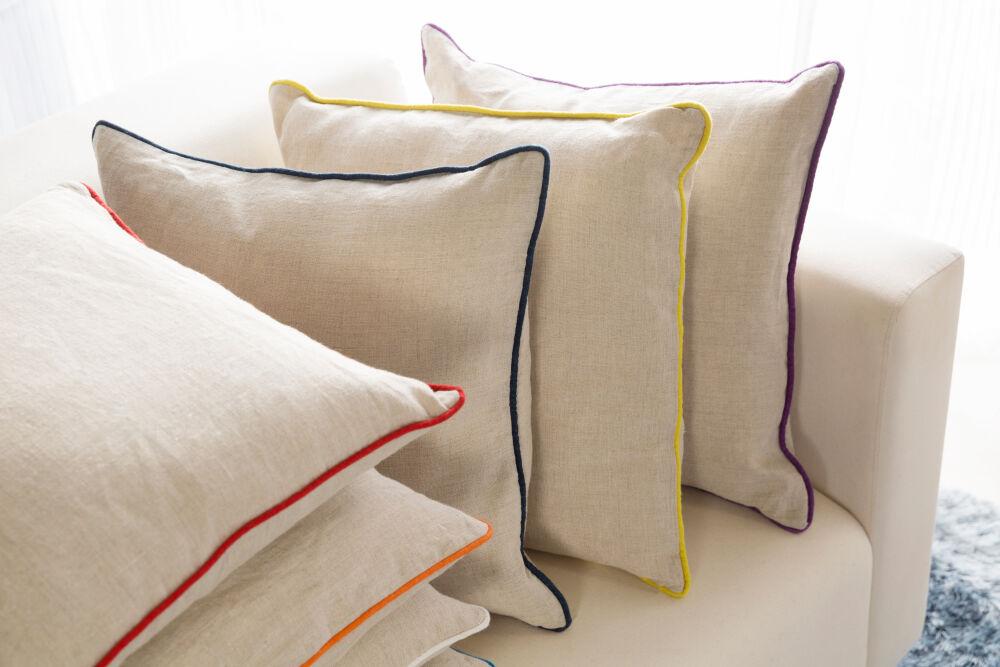 Surya Linen Piped LP-007 18"L x 18"W Pillow