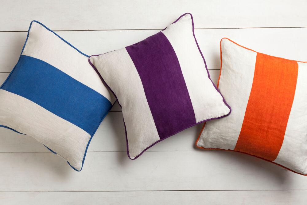 Surya Linen Stripe LS-001 22"L x 22"W Pillow