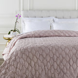 Surya Melissa MLS-1000 68"W x 86"L Bedding