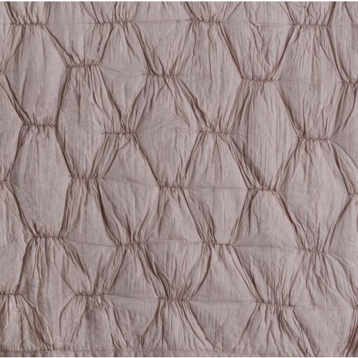Surya Melissa MLS-1000 68"W x 86"L Bedding