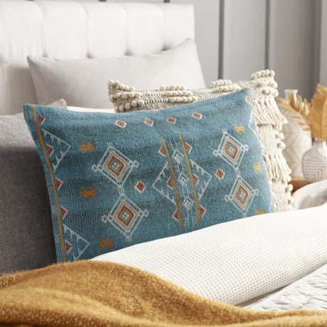 Surya Stine STI-004 18"H x 18"W Pillow Kit