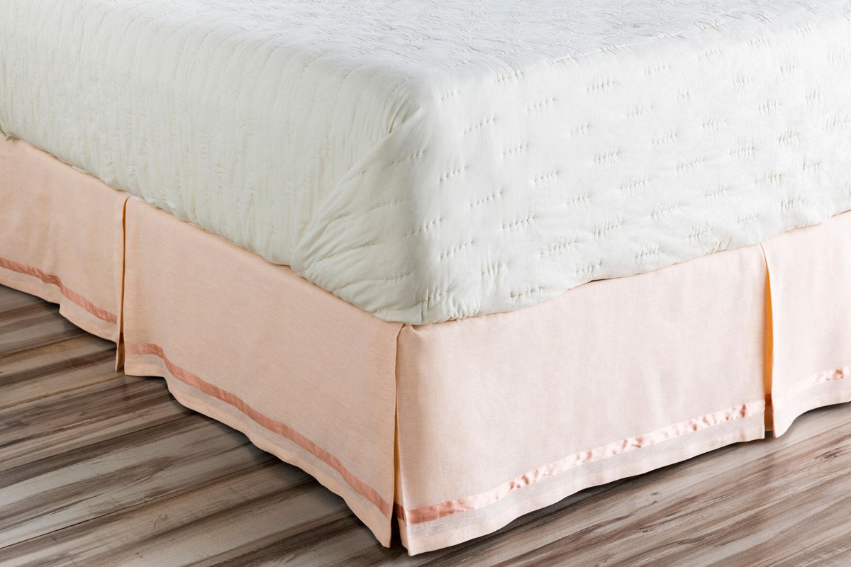 Surya Versaille VER-6001 60"W x 80"L x 15"DL Bedding