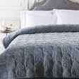 Surya Vienna VIE-2000 88"W x 92"L Bedding
