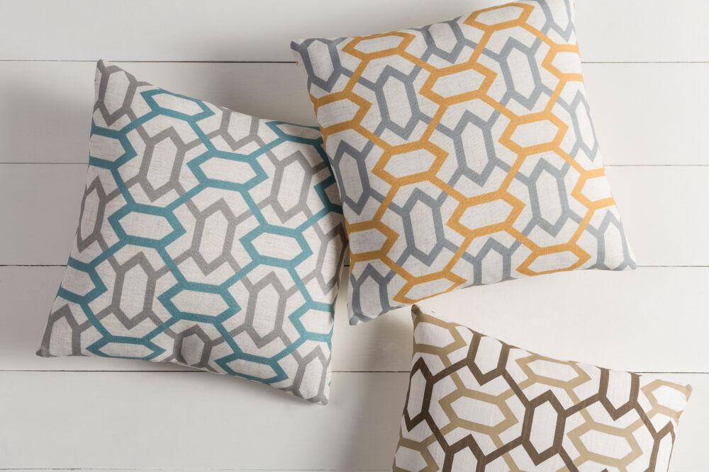 Surya Zoe FF-008 18"L x 18"W Pillow