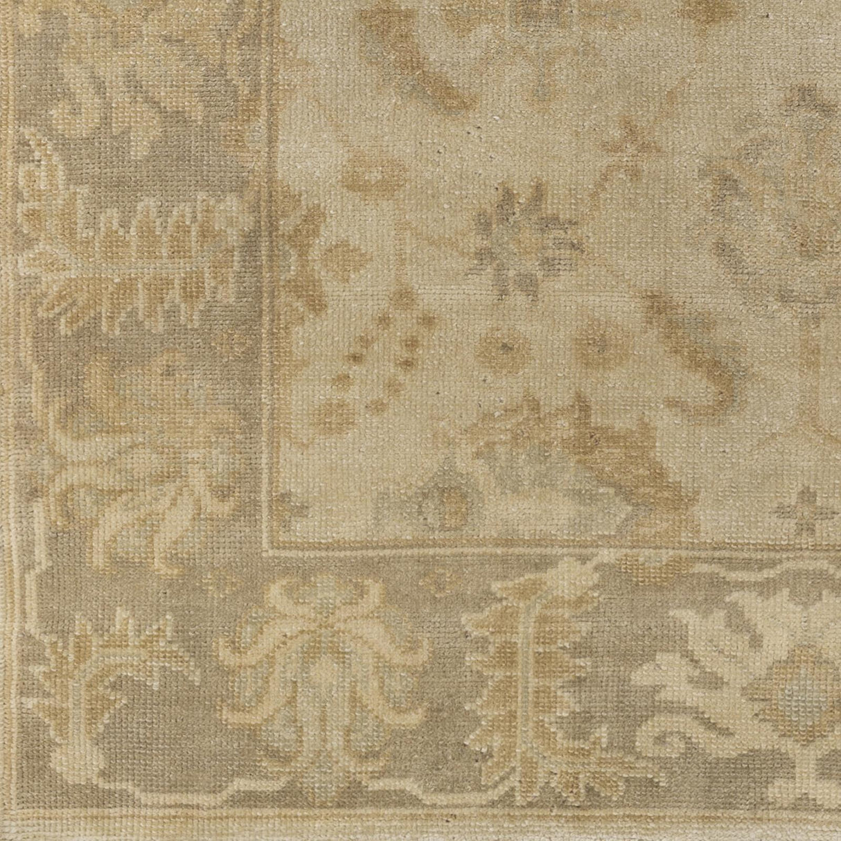 Surya Ainsley AIN-1017 3'9" x 5'9" Hand Made Rug