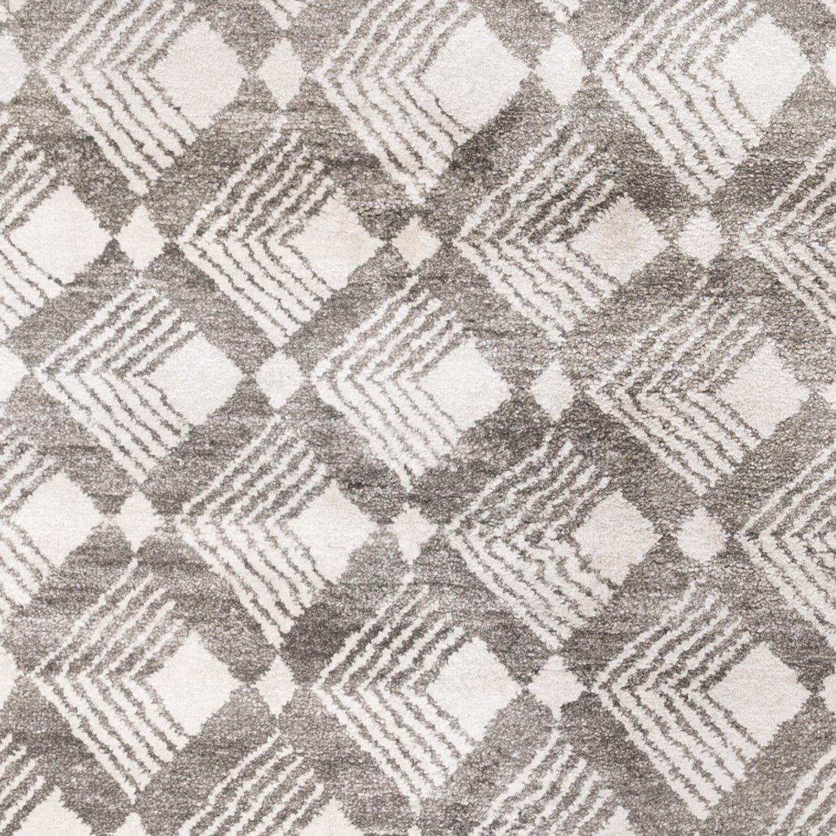 Surya Ludlow LUD-2003 4' x 6' Hand Made Rug