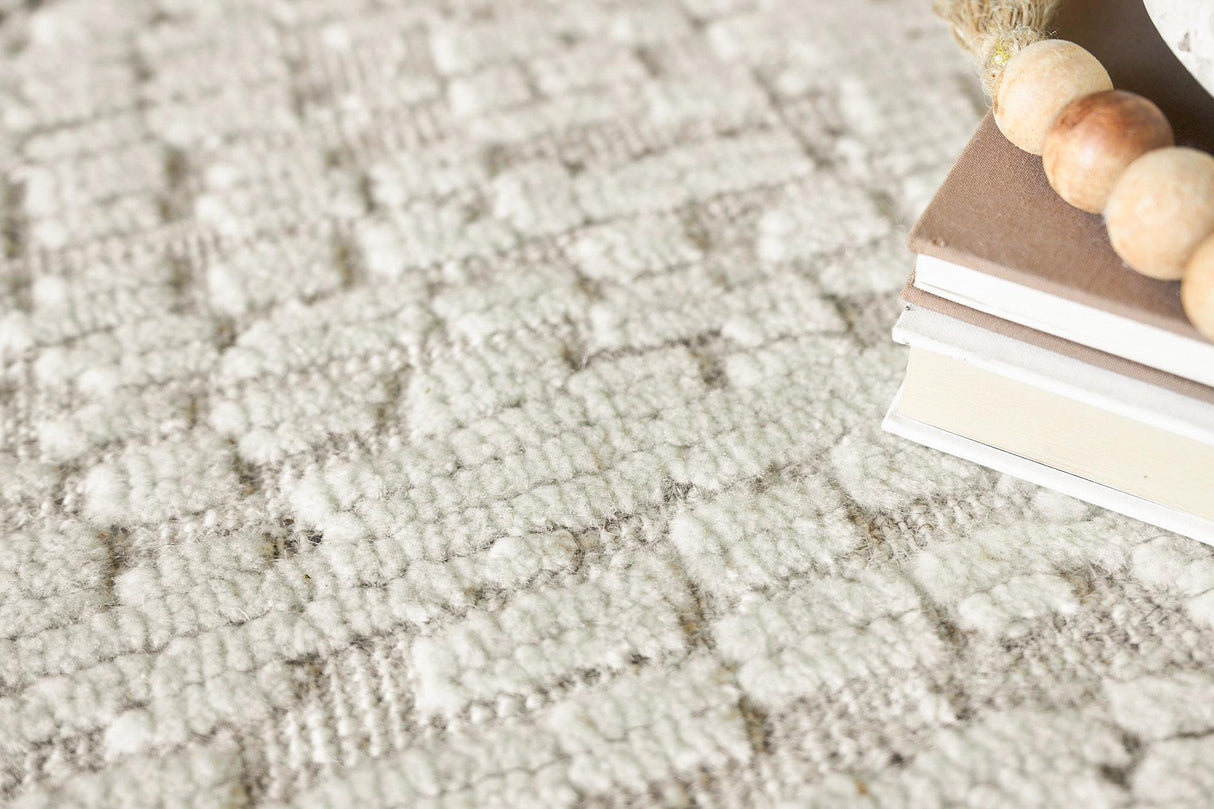 Exquisite Rugs Calexico Handwoven New Zealand Wool 6429 Ivory/Beige 8' x 10' Area Rug