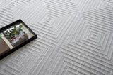 Exquisite Rugs Castelli Handloomed Bamboo Silk and New Zealand Wool 5626 Light Silver 8' x 10' Area Rug