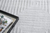 Exquisite Rugs Castelli Handloomed Bamboo Silk and New Zealand Wool 5626 Light Silver 9' x 12' Area Rug