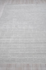 Exquisite Rugs Castelli Handloomed Bamboo Silk and New Zealand Wool 5628 Light Silver 12' x 15' Area Rug