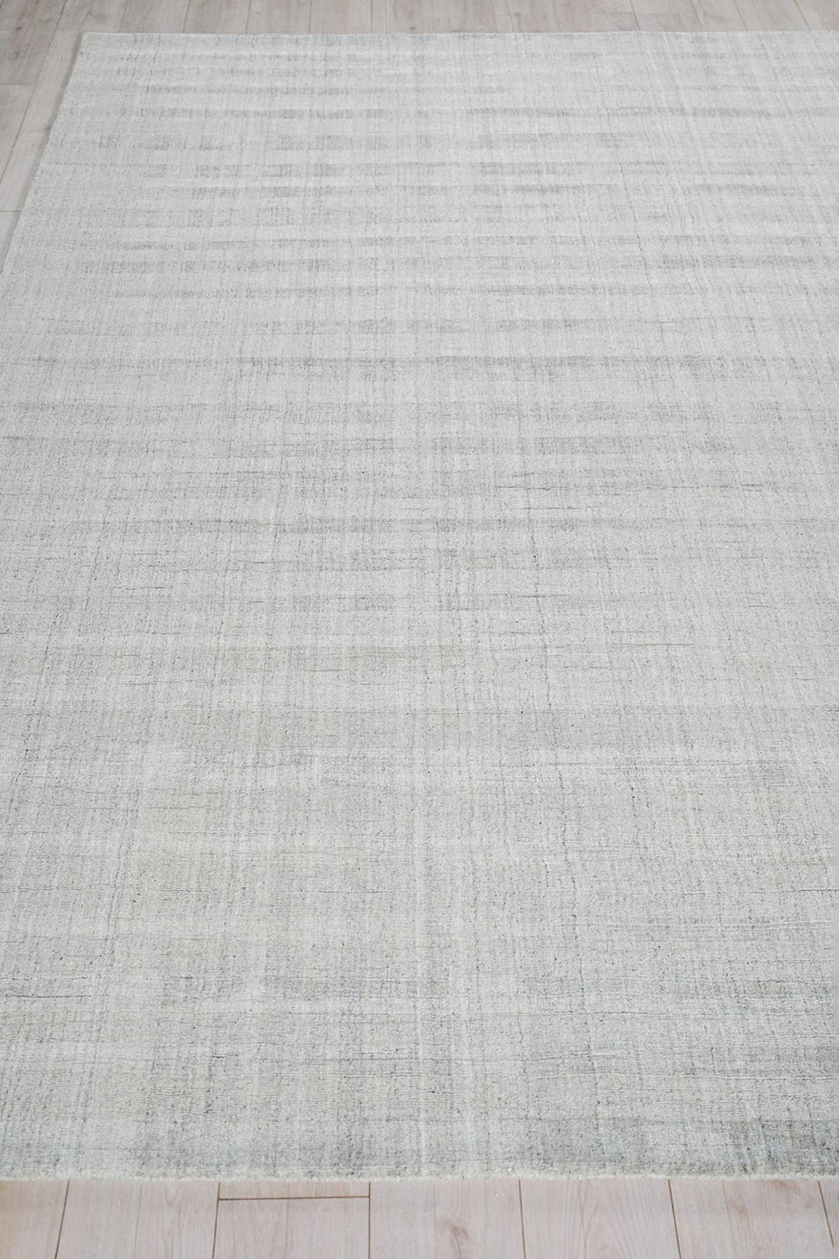 Exquisite Rugs Robin Stripe Handloomed Bamboo Silk and New Zealand Wool 5624 Light Silver 9' x 12' Area Rug