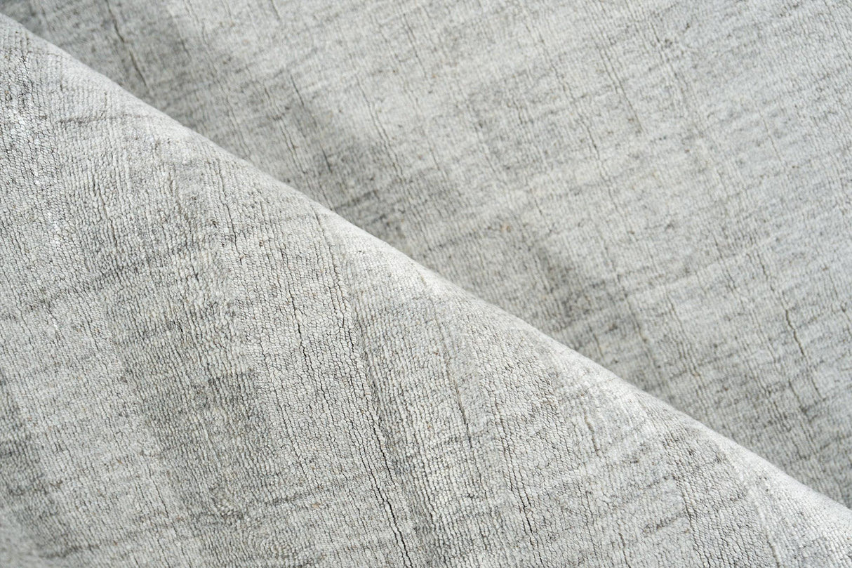 Exquisite Rugs Robin Stripe Handloomed Bamboo Silk and New Zealand Wool 5624 Light Silver 9' x 12' Area Rug