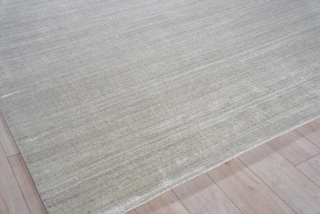 Exquisite Sanctuary Handloomed Bamboo Silk and New Zealand Wool Light Silver Area Rug 10.0'X14.0' Rug