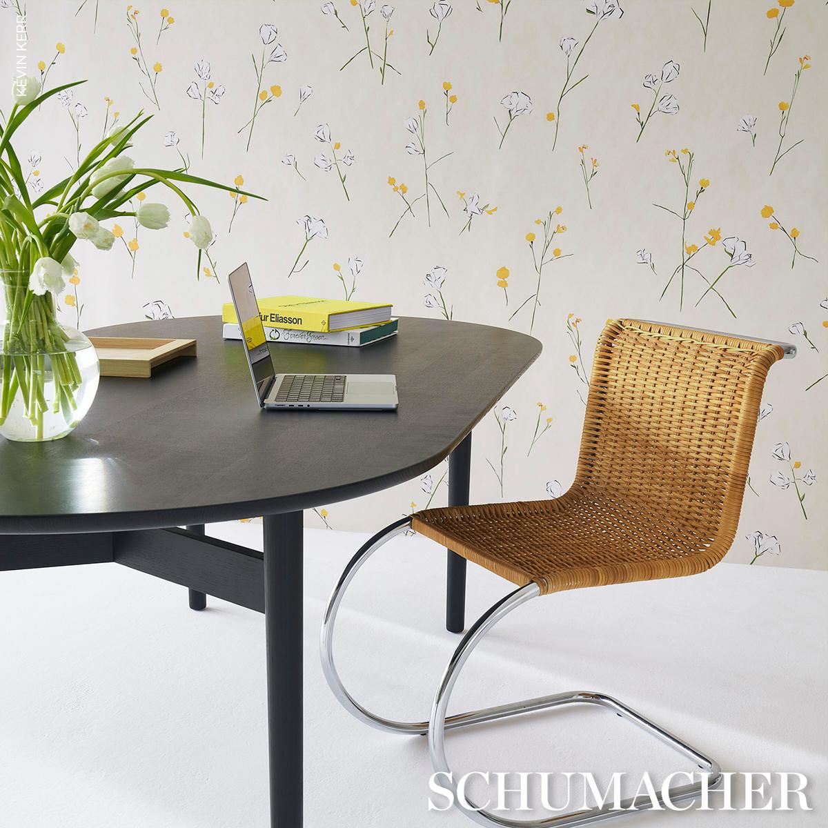 Schumacher Alex'S Floral Daffodil Wallpaper