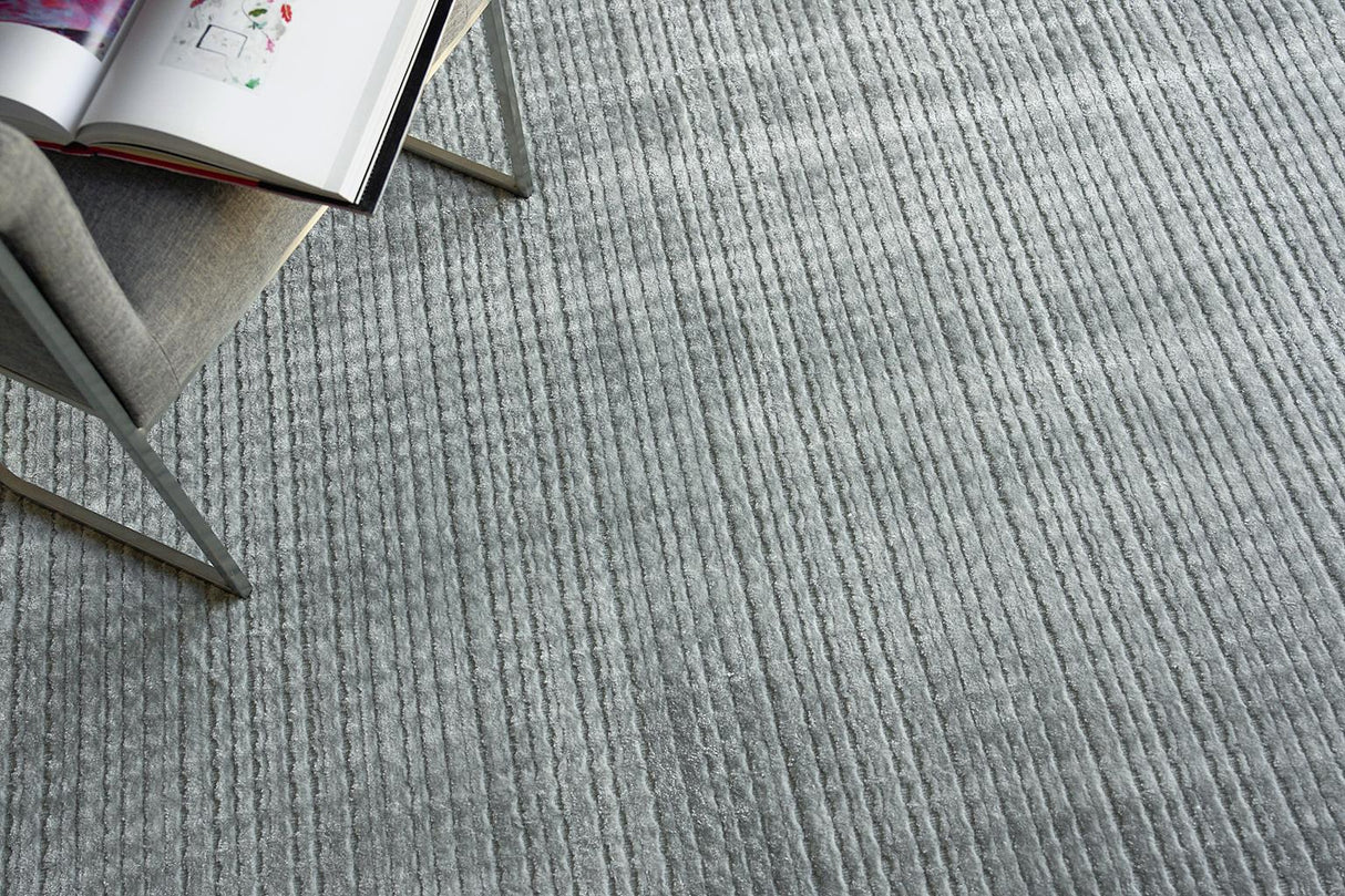 Exquisite Rugs Cabrini Modern Handmade Shiny Nylon 6730 Light Silver 14' x 18' Area Rug