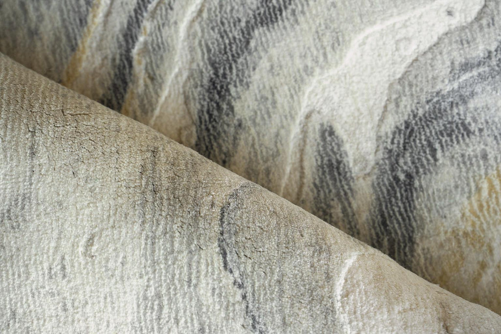 Exquisite Gianni Handloomed New Zealand Wool/Bamboo Silk Gray/Gold Area Rug 10.0'X14.0' Rug