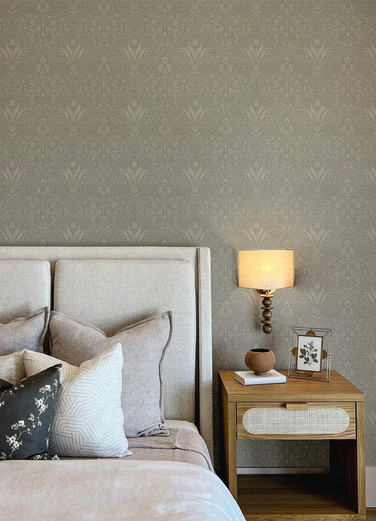 A-Street Prints Mara Grey Tulip Ogee Wallpaper