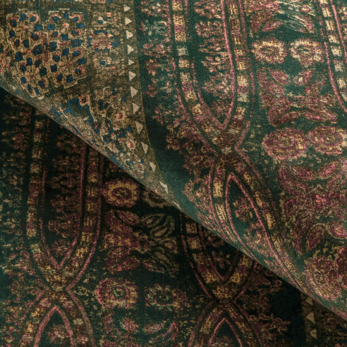 Lee Jofa BRYMPTON VELVET CERULEAN Upholstery Fabric