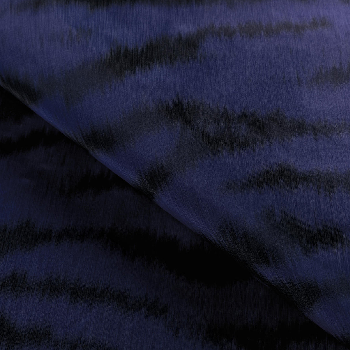 Brunschwig & Fils TIGRE WARP PRINT LAPIS Drapery Fabric