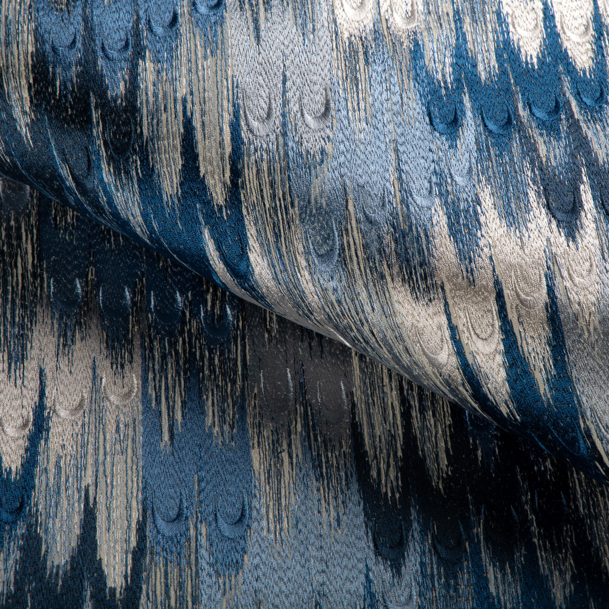 Brunschwig & Fils DUVAL EMB SKY/LAPIS Fabric