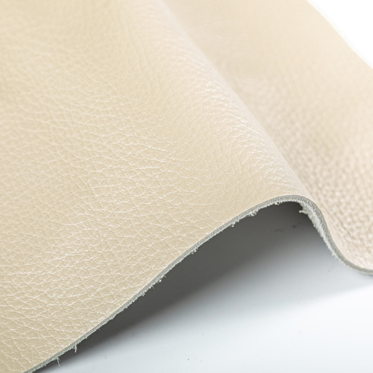 Kravet DESIGN L CONCHAS-CLOUD Upholstery Fabric