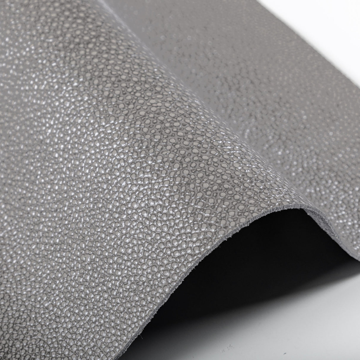 Kravet DESIGN L WHIT-GREY Upholstery Fabric